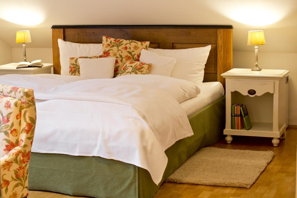 Romantik Hotel Landhaus Baerenmuehle Frankenau 客房 照片